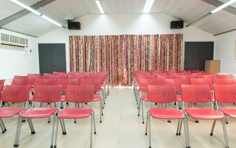 HI Shlomi - Conference Hall